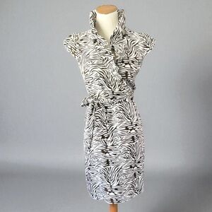 ELIZABETH MCKAY Francois Print Silk Wrap Tie Dress Size 4